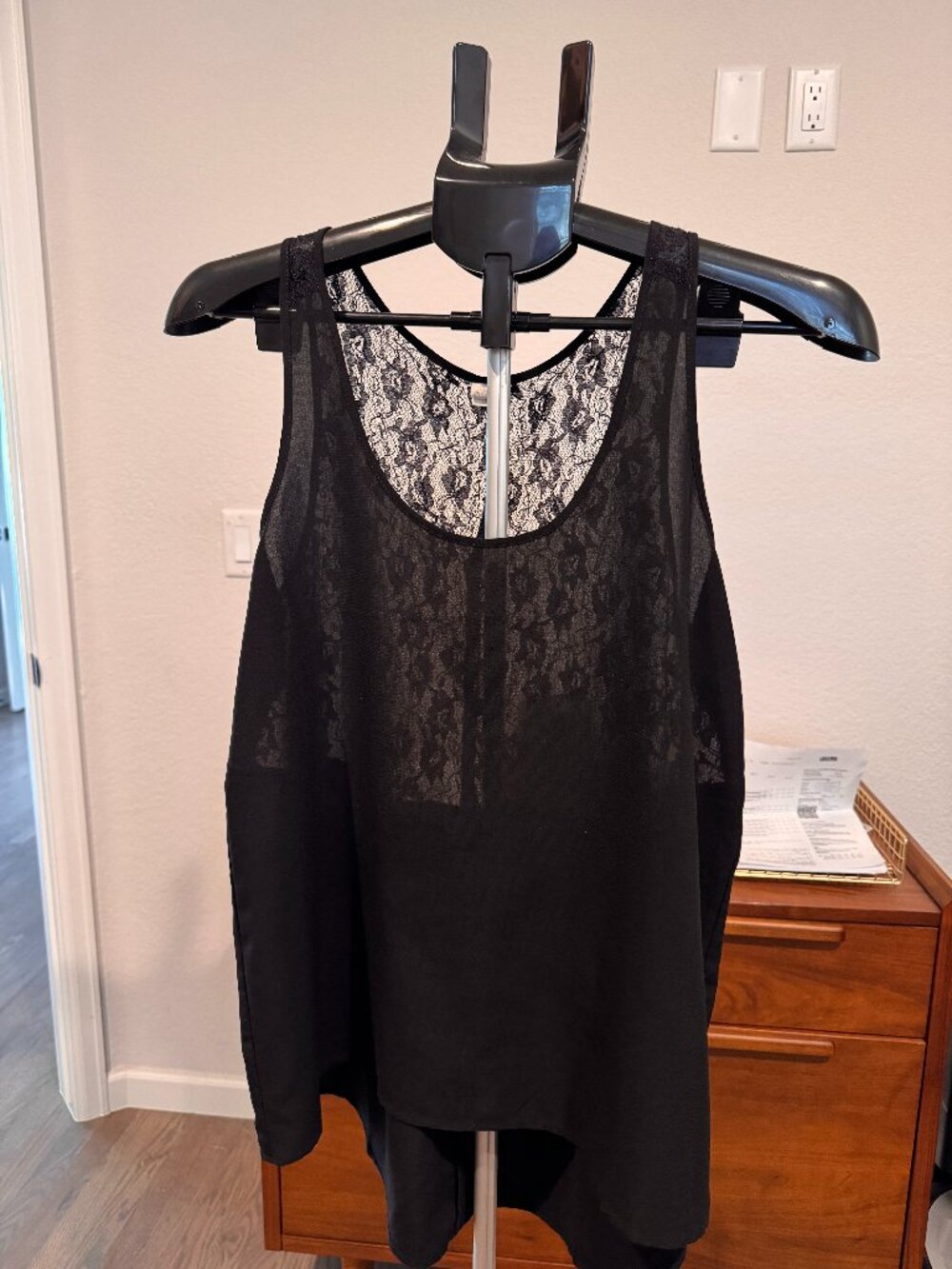 Wild Pearl Black Lace High Low Tank Top Size M EUC